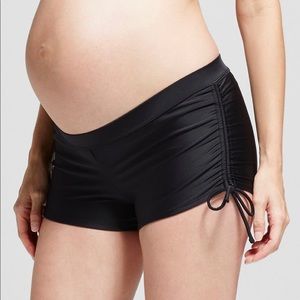 Isabel Maternity swim shorts NWT medium